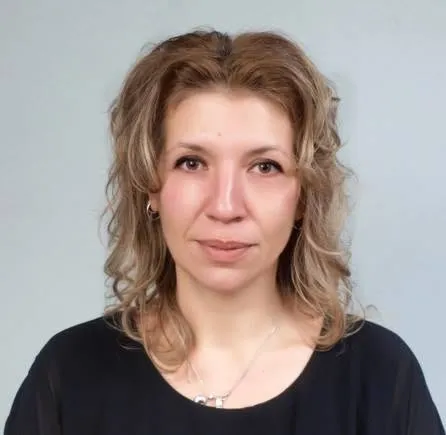 Динка Златева – външен експерт по дигитален маркетинг, маркетингови комуникации и пазарни проучвания